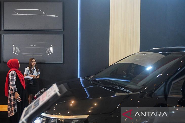 Pameran otomotif GIIAS 2023 di Bandung