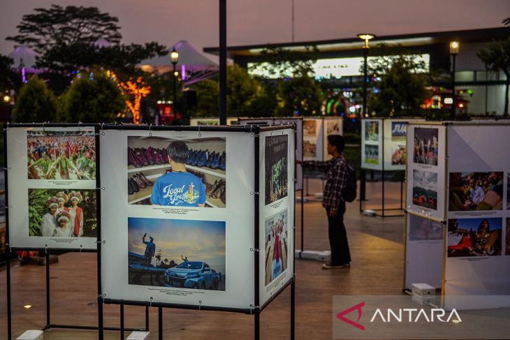 Pembukaan pameran foto Arke Kilas Balik Jawa Barat