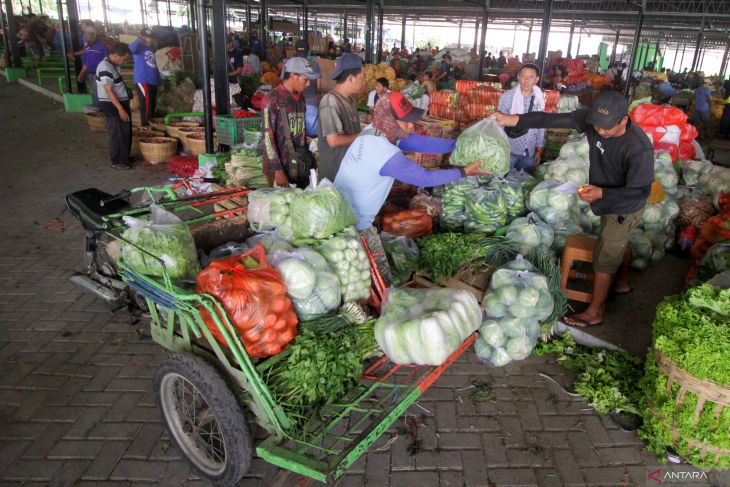 Pengoperasian grosir sayur Pasar Porong