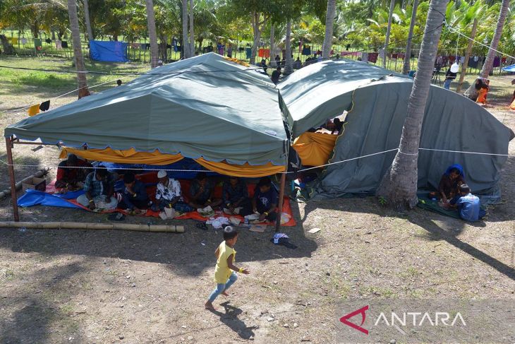 FOTO - Pemindahan imigran Rohingya di Pidie