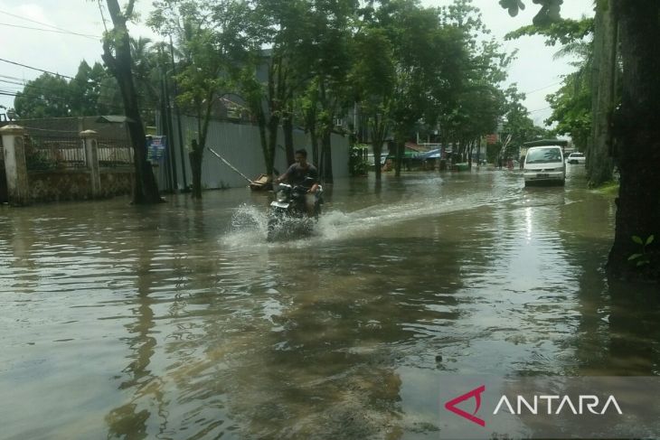 Sejumlah wilayah hari ini berpotensi alami hujan lebat dan angin kencang