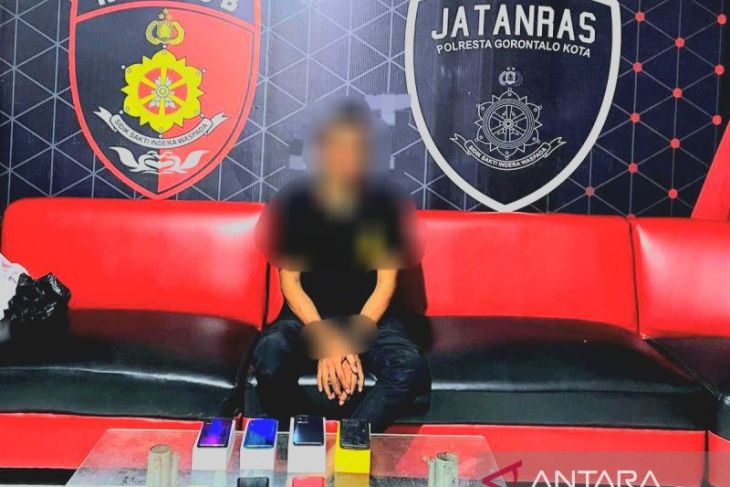 Seorang pegawai honor di Gorontalo ditangkap Polisi karena curi enam ponsel