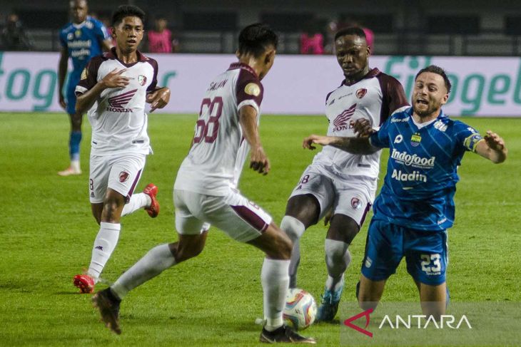 Persib Bandung imbang melawan PSM Makassar