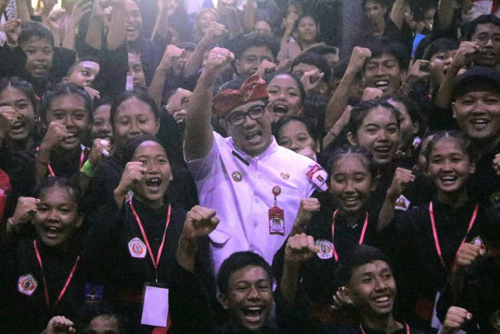 Bupati Tabanan Sanjaya komitmen tingkatkan olahraga pencak silat