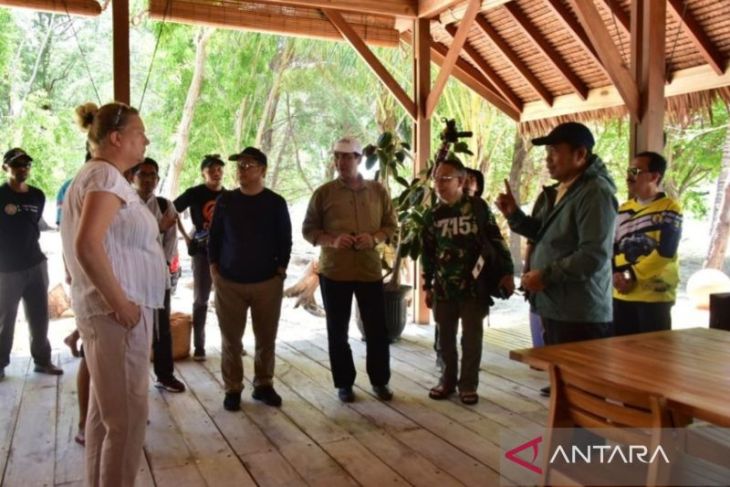 Gubernur Gorontalo tinjau pulau-pulau di Gorontalo Utara