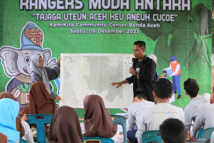 Edukasi pertanian perkotaan bagi pelajar HUT ANTARA