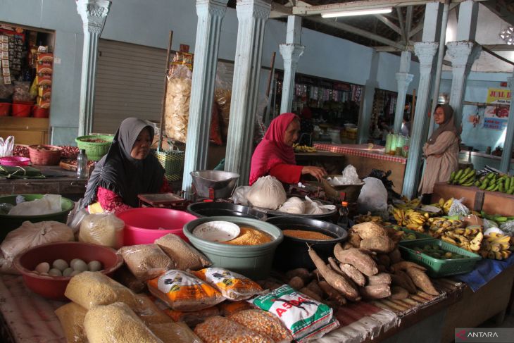 Pengelolaan pasar desa oleh Bumdes