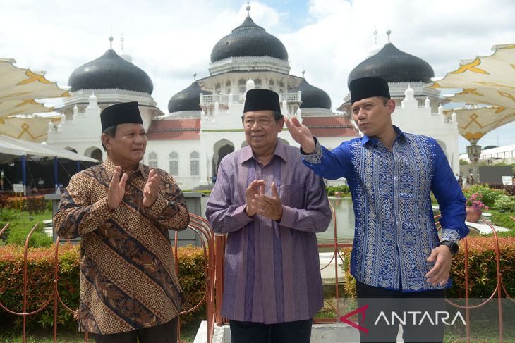 FOTO - Prabowo dan SBY kunjungi Masjid Raya Baiturrahman