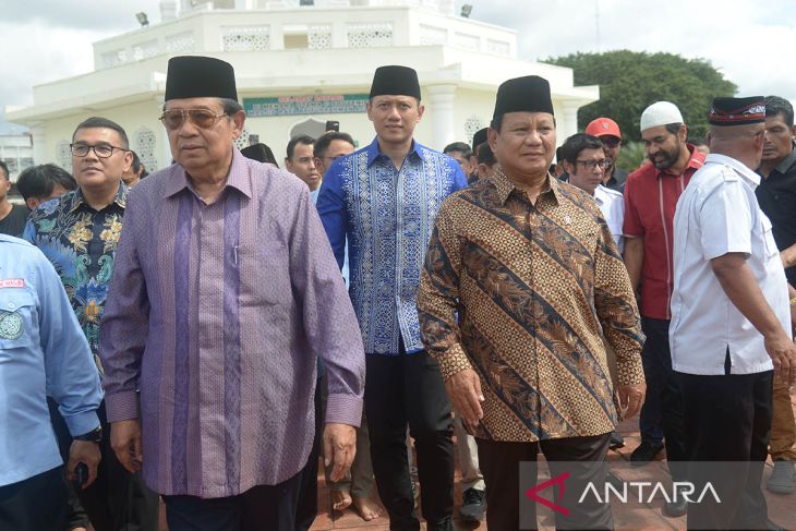 FOTO - Prabowo dan SBY kunjungi Masjid Raya Baiturrahman
