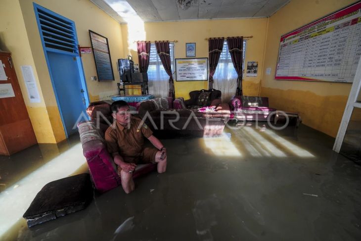 Sekolah masih diliburkan akibat banjir di Sungai Penuh