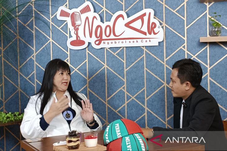 Mama Evi, apapun demi prestasi basket Jatim