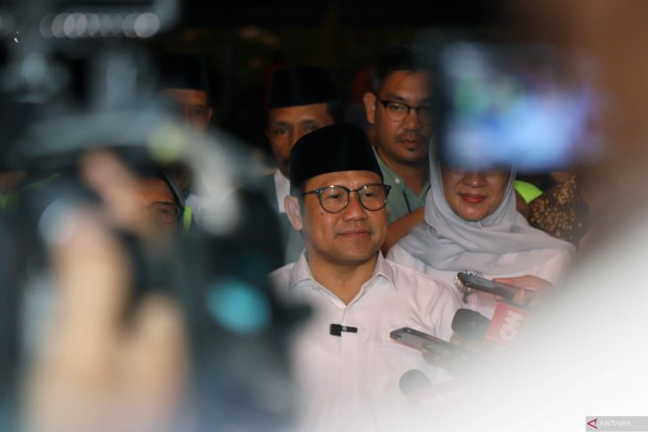 Cawapres Muhaimin Iskandar Berziarah ke makam Presiden Sukarno