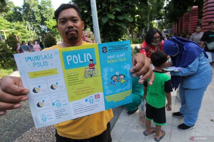 Imunisasi polio di Hari Bebas Kendaraan Bermotor