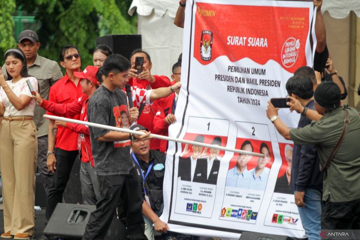 Kampanye terbuka Partai Solidaritas Indonesia di Sidoarjo