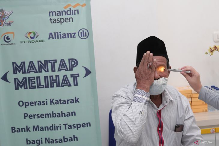 Program screening katarak Bank Mandiri Taspen dan Allianz untuk nasabah