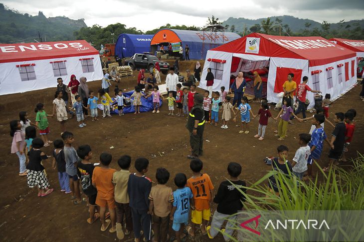 Pemulihan trauma anak korban longsor di Sukabumi