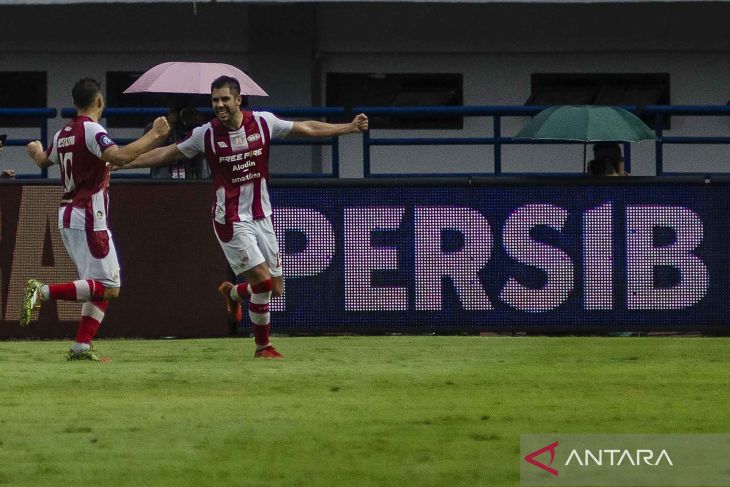 Persib Bandung imbang melawan Persis Solo