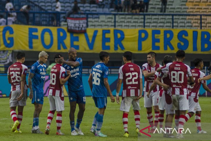 Persib Bandung imbang melawan Persis Solo