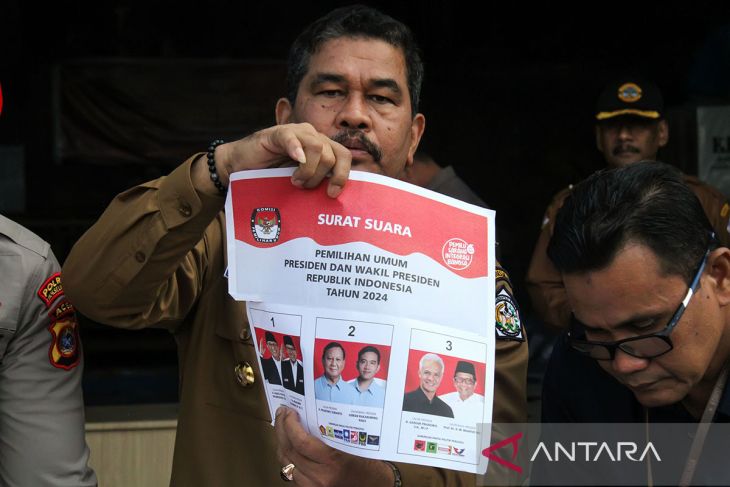 FOTO - Pemusnahan surat suara rusak Pemilu 2024