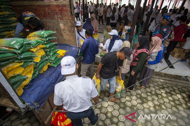 Gerakan pangan murah di Indramayu