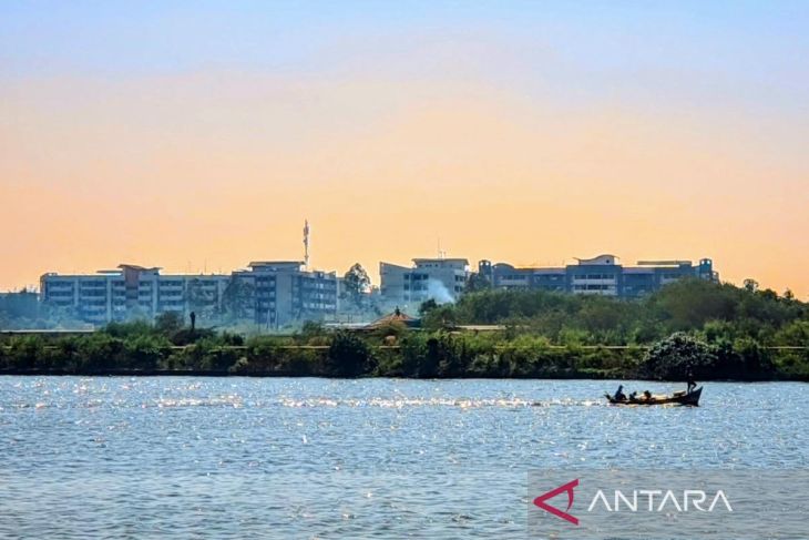 BMKG: Mayoritas kota besar alami berawan hingga hujan ringan pada Rabu