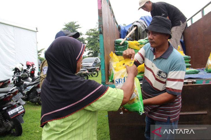 Operasi beras murah di Jombang