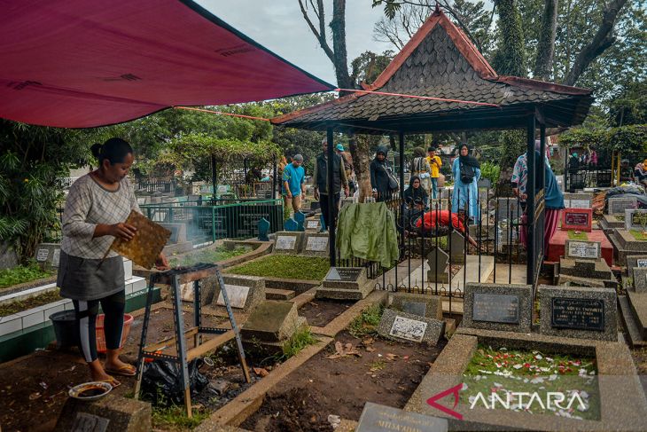 Ziarah kubur jelang ramadhan