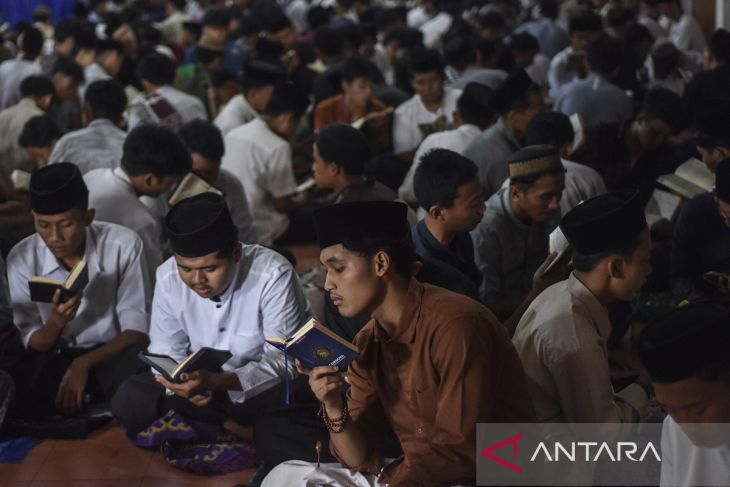 Hafiz Al Quran santri di bulan Ramadhan