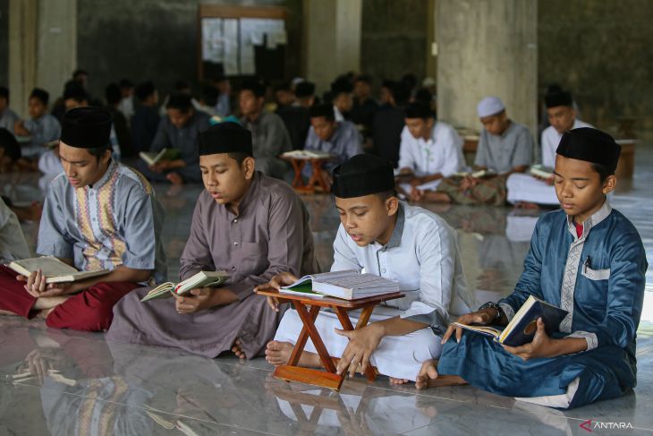 Kemah Al Quran untuk kejar target hafalan