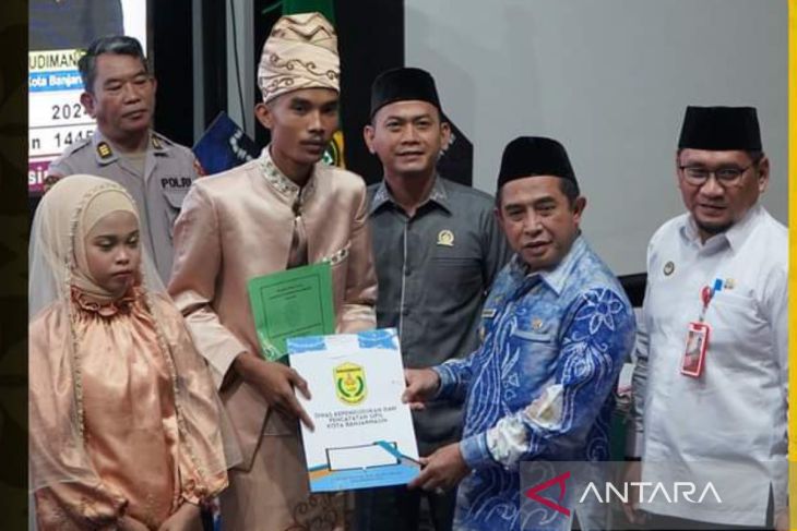 ADV - DPRD Banjarmasin saksikan sidang isbath nikah 166 pasangan