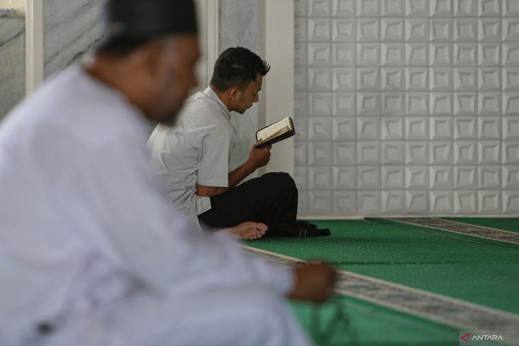 Tadarus Al Quran di Masjid An Nur Banda Aceh