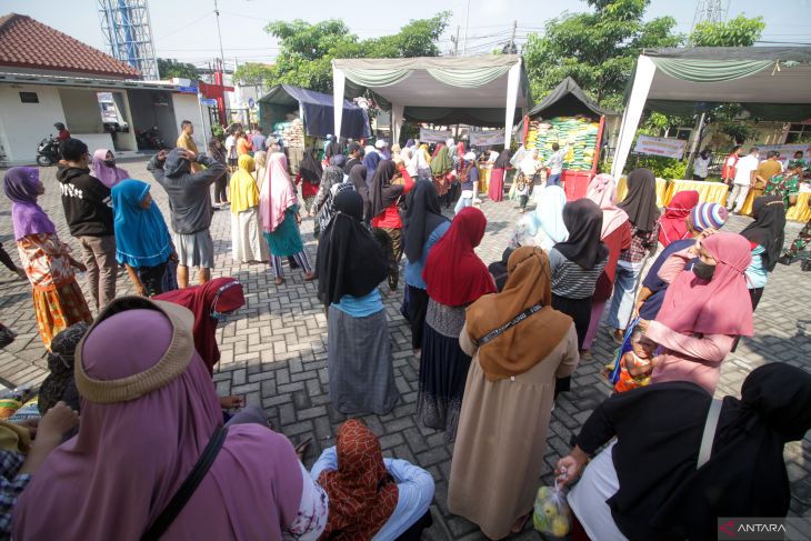 Gerakan pangan murah jelang lebaran di Sidoarjo 