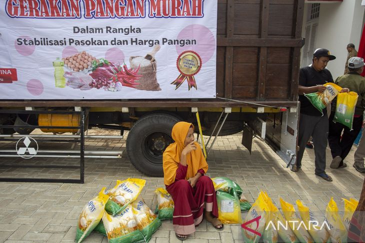 Gerakan pangan murah di Indramayu
