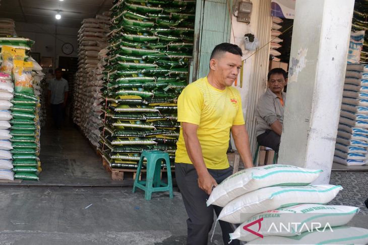 FOTO - Permintaan beras untuk zakat fitrah di Aceh