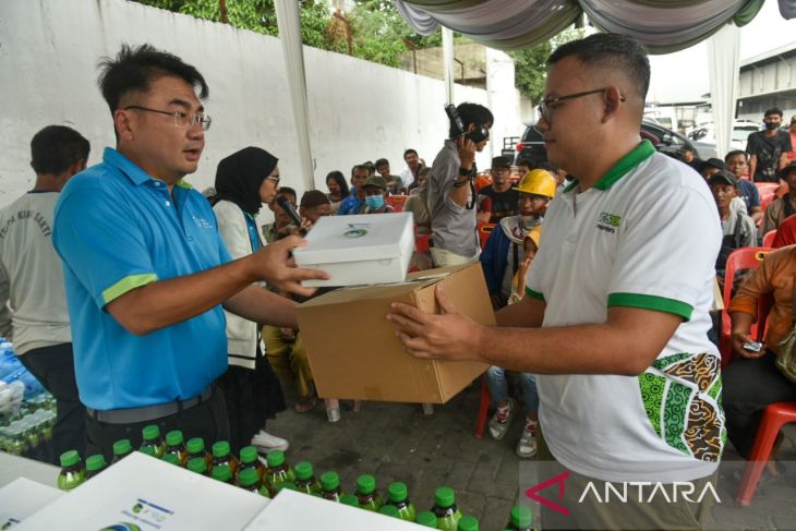 Yayasan Mahija Parahita Nusantara Bagikan 1.000 Paket Sembako di Medan