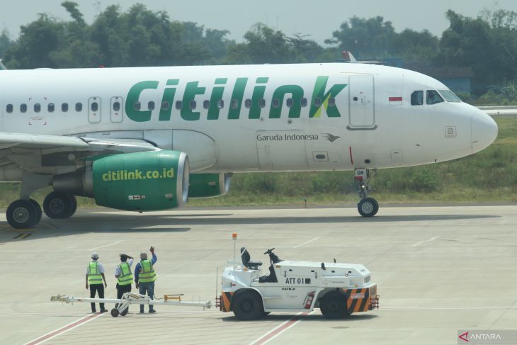 Penerbangan perdana di Bandara Dhoho Kediri