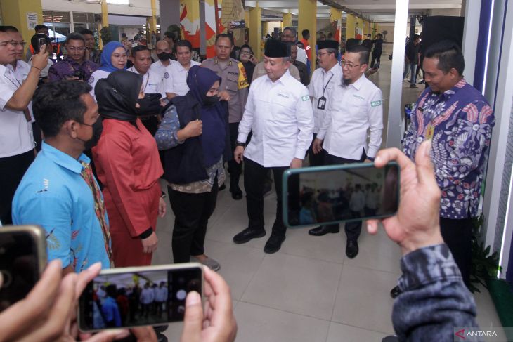 Posko mudik BPJS kesehatan di Terminal Purabaya