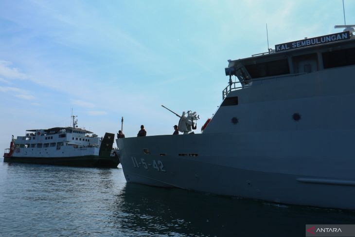 Patroli TNI AL untuk pengamanan arus mudik di Selat Bali