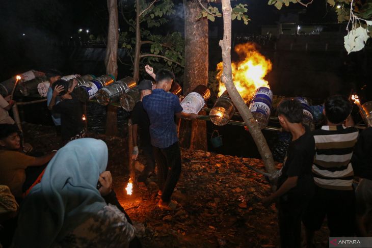 Tradisi meriam karbit di Aceh