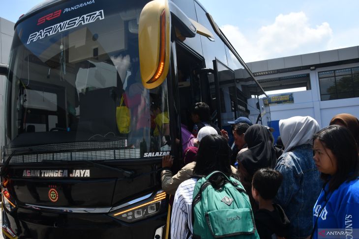 Arus balik di terminal Purboyo Madiun