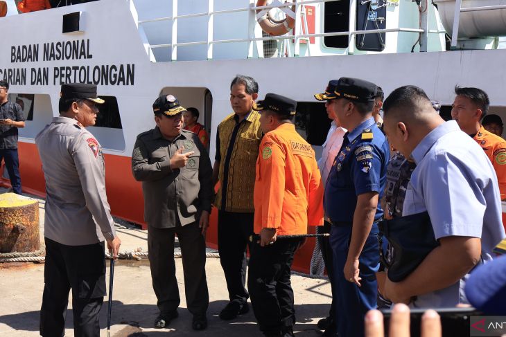 Basarnas dan Forkominda pantau pengamanan di alur pelayaran perairan Pangkalbalam