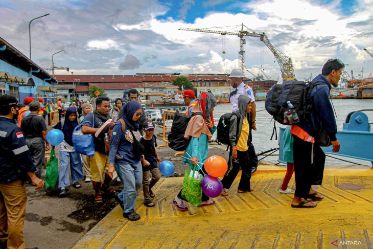 Peningkatan jumlah penumpang di Pelabuhan Tanjung Perak