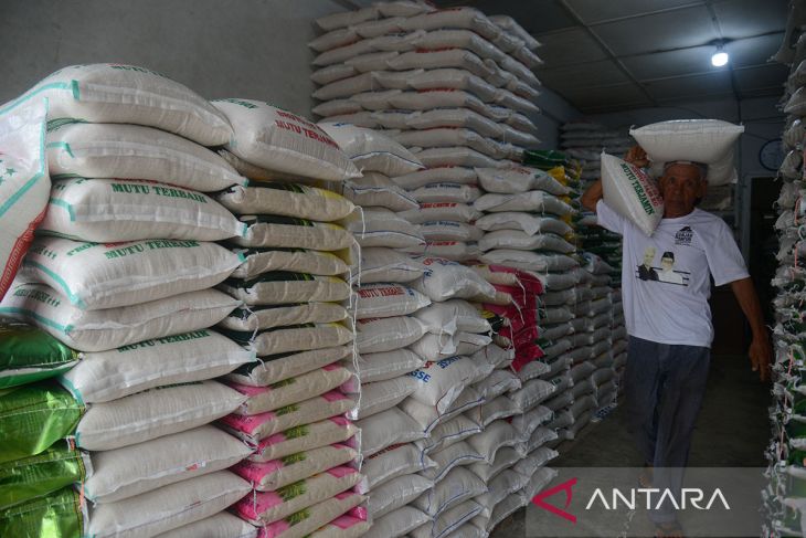 FOTO - Pemerintah perpanjang HET beras