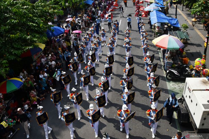 Kirab budaya akhir jabatan Wali Kota Madiun