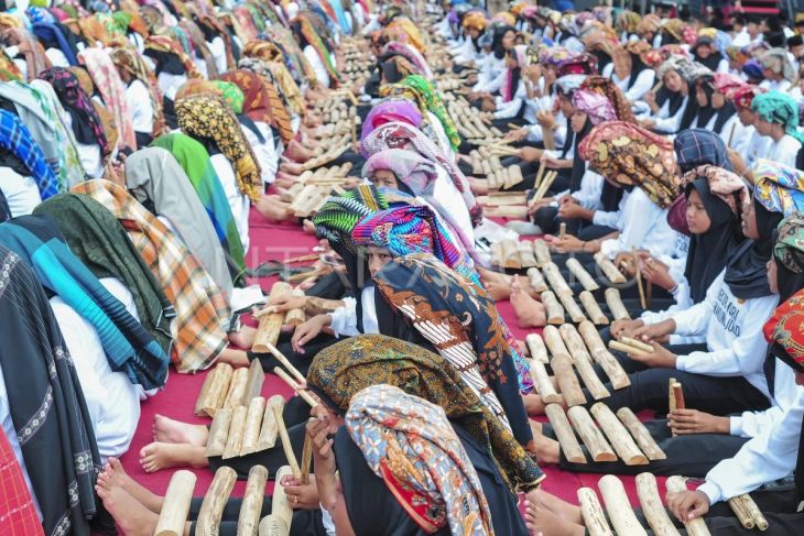 Rekor MURI pergelaran senandung jolo di Jambi