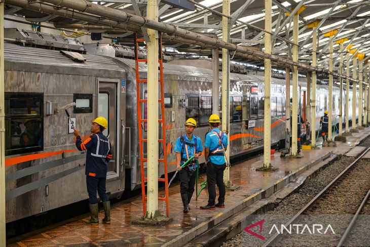 KAI tambah pengoperasian kereta antisipasi lonjakan penumpang