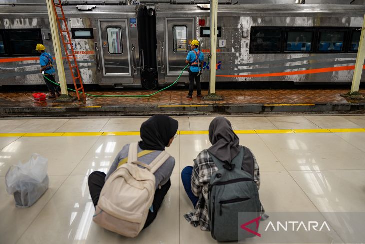 KAI tambah pengoperasian kereta antisipasi lonjakan penumpang