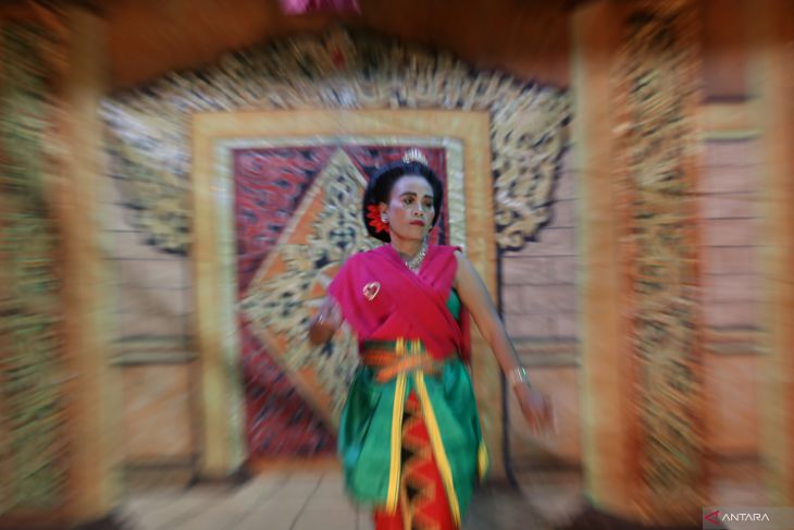 Pertunjukan ketoprak tobong