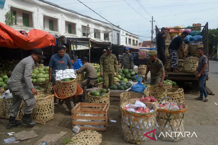 FOTO - Penertiban PKL di Aceh Besar