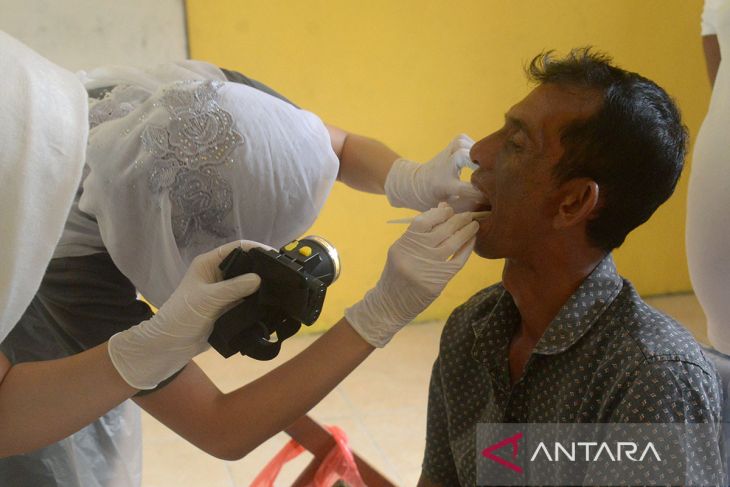 FOTO - Dokter Indonesia dan Malaysia baksos pengobatan gratis di Aceh Besar